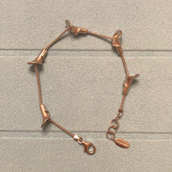 Silver tulip bracelet - Picture 2 of 3